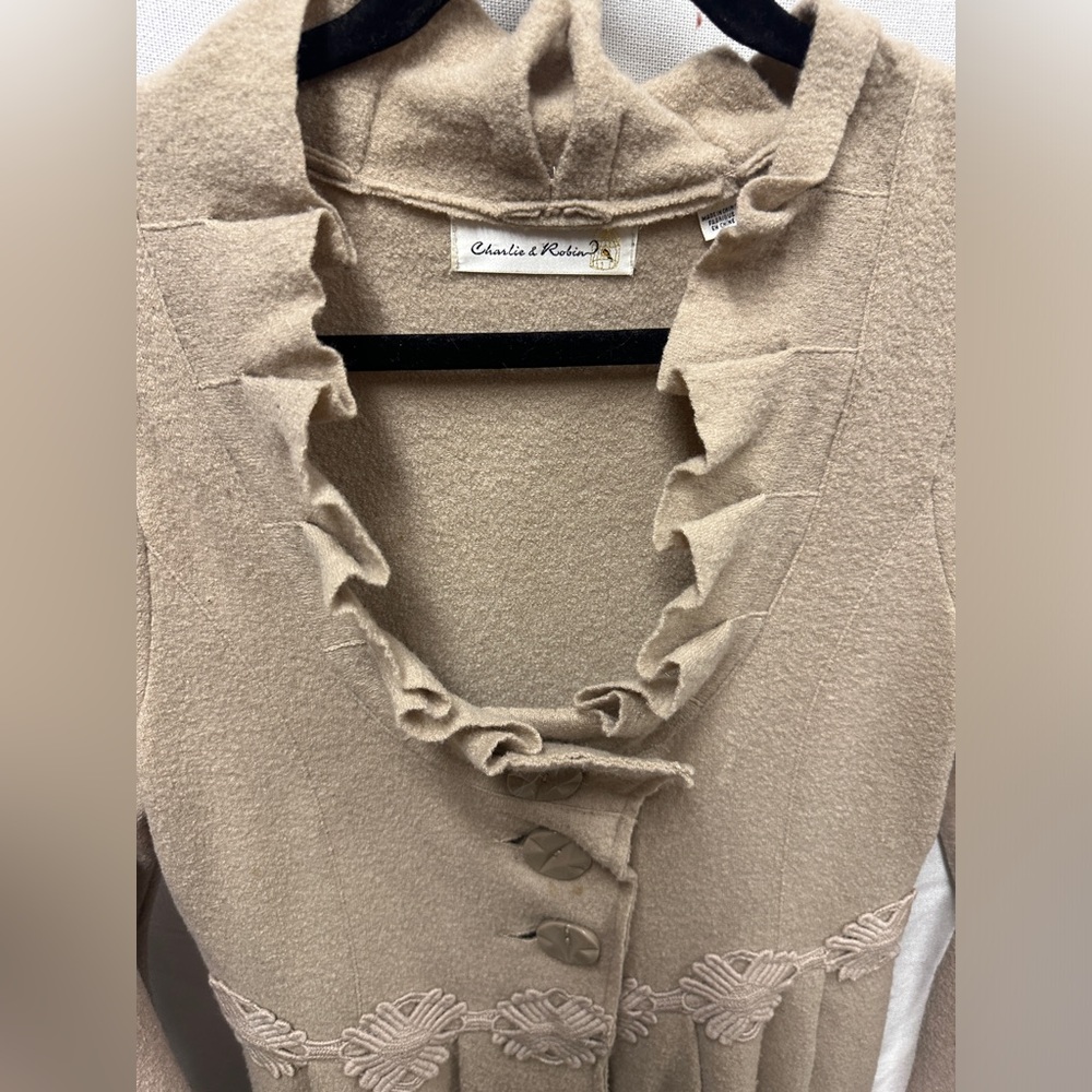 Charlie and Robin knit sweater